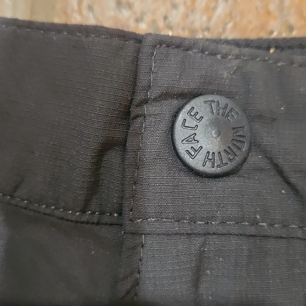 The North Face Paramount Convertible Zip Off pants Mens Size 40 EUC Gray